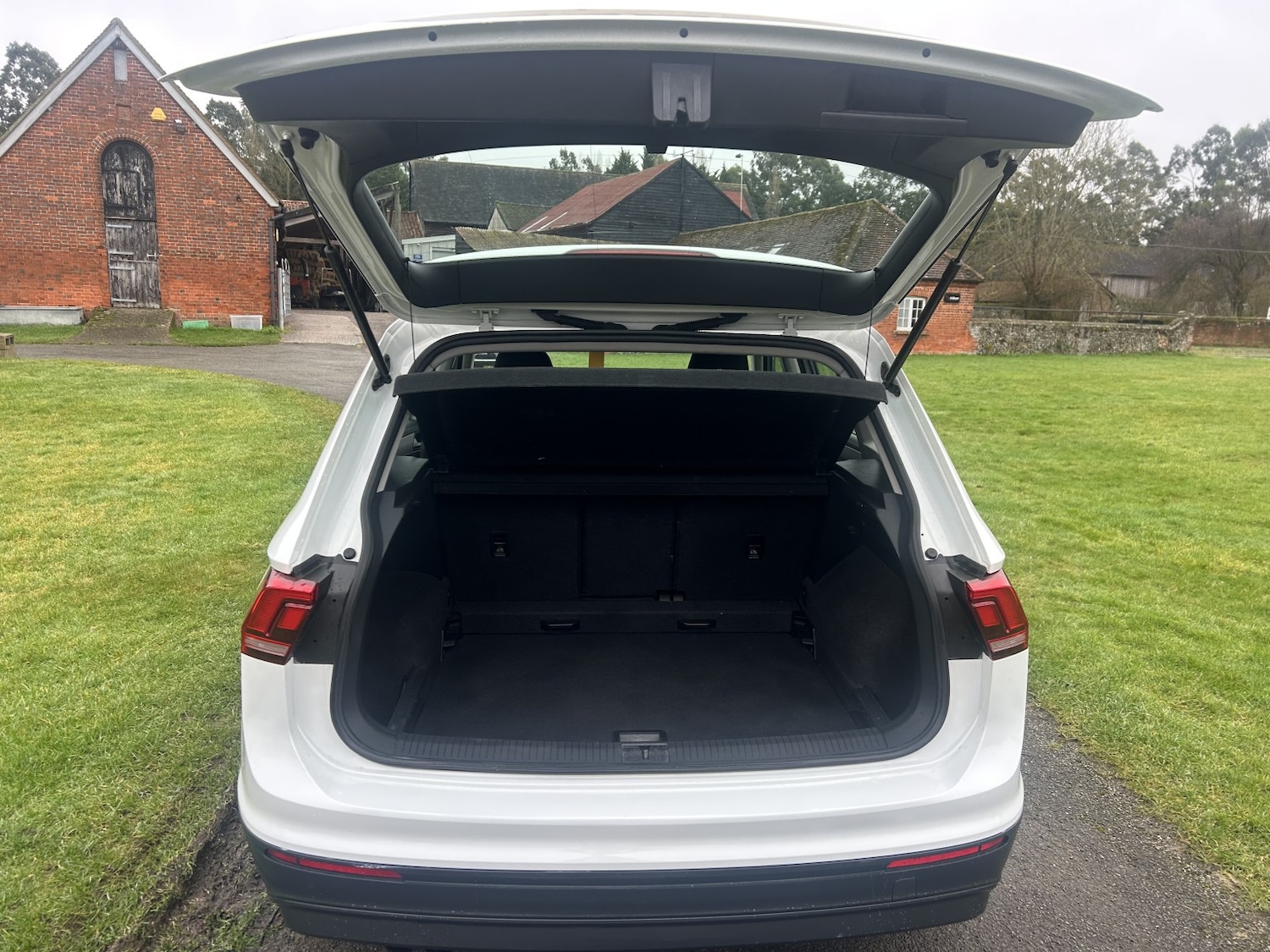 Used Volkswagen Tiguan 2017 for sale - 77483701: Photo 19