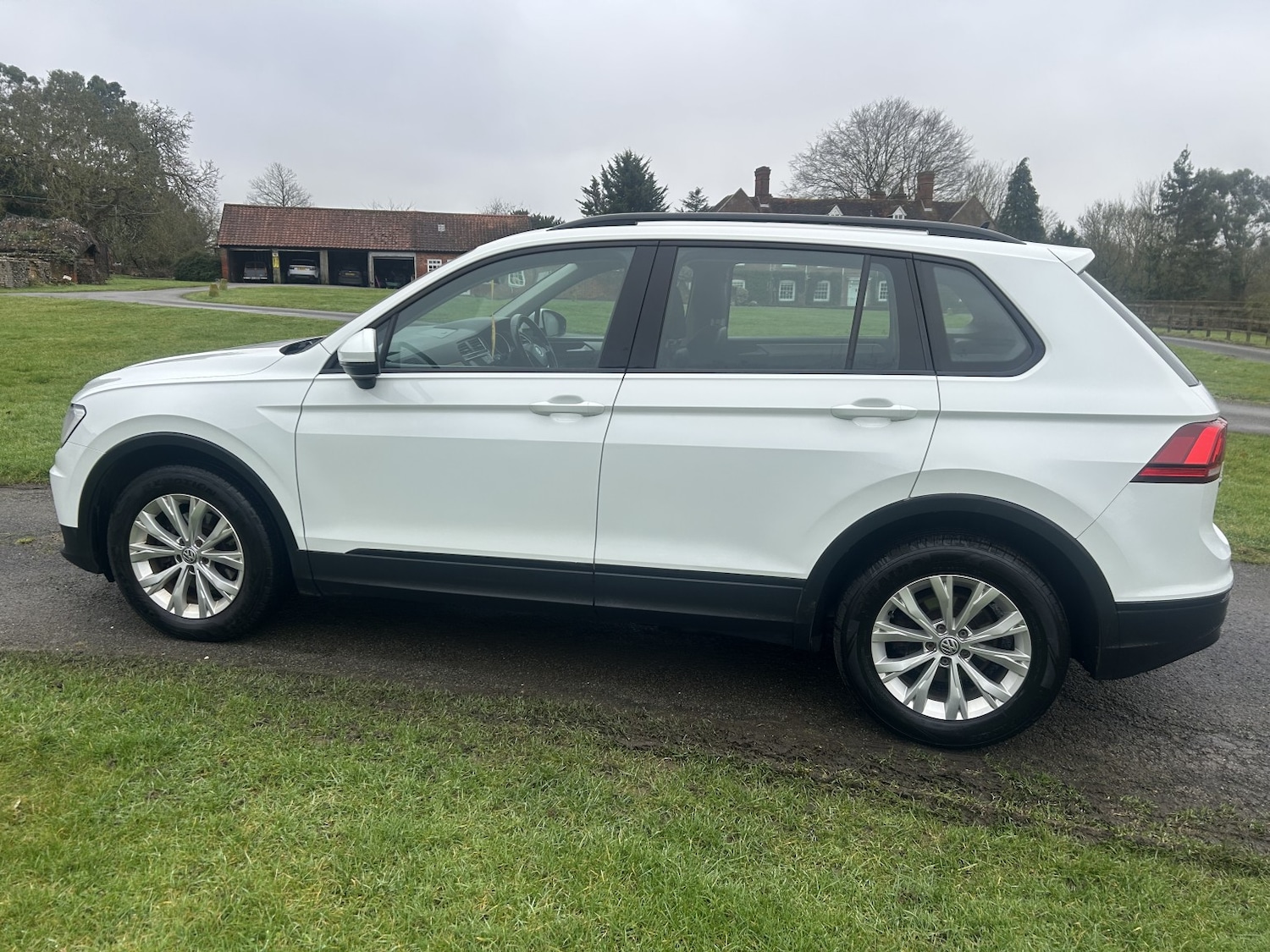 Used Volkswagen Tiguan 2017 for sale - 77483701: Photo 22