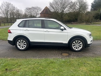 Used Volkswagen Tiguan 2017 for sale - 77483701: Photo