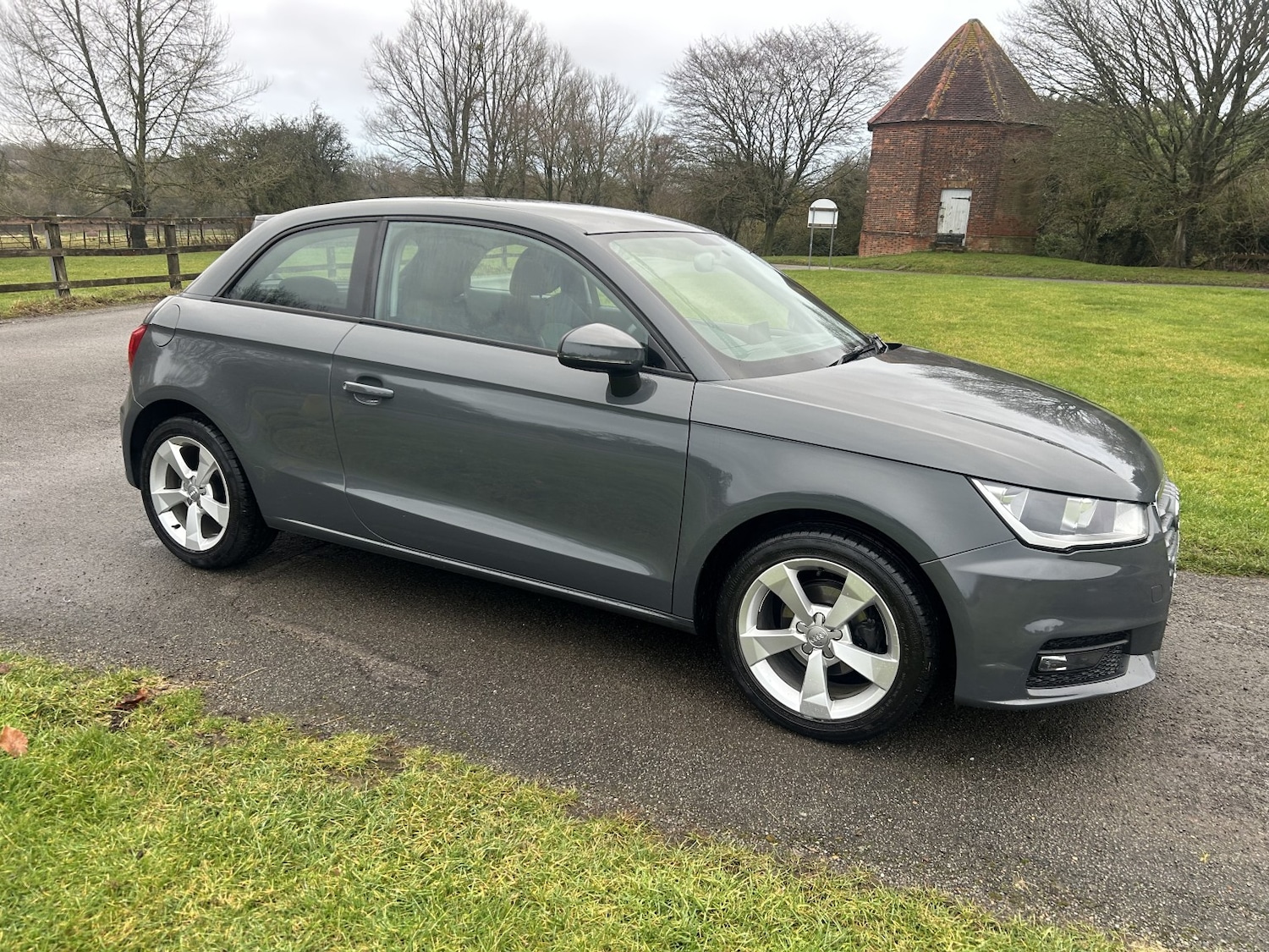 Used Audi A1 2018 for sale - 77303651: Photo 3