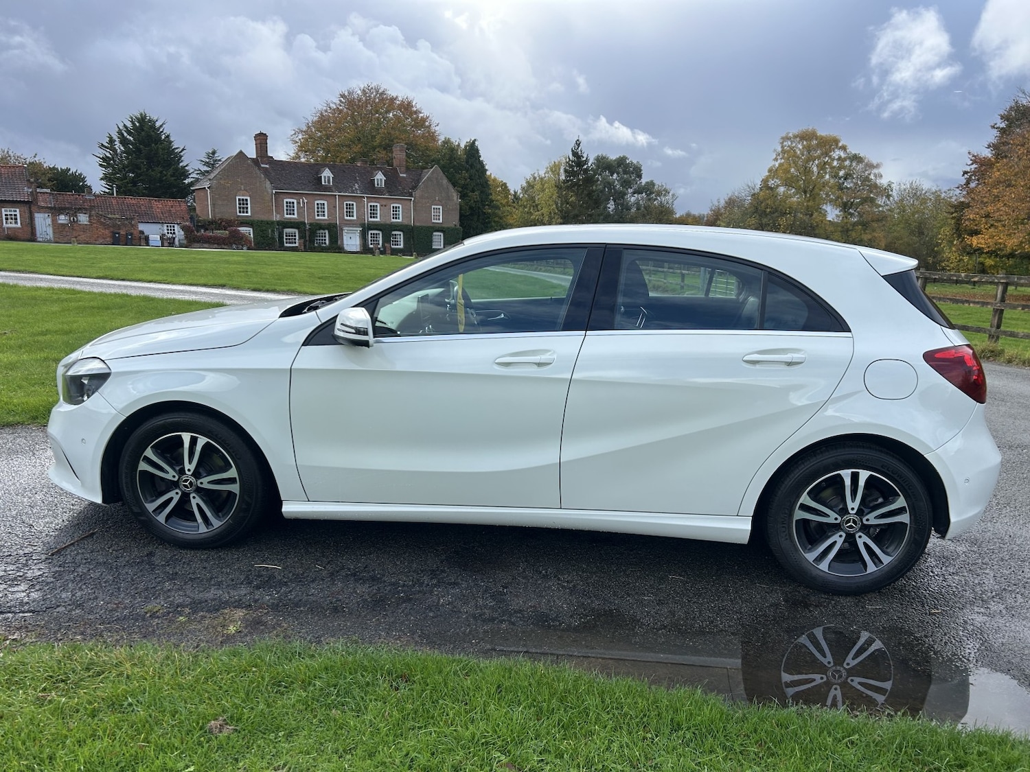 Used Mercedes-Benz A-Class 2017 for sale - 76662752: Photo 27