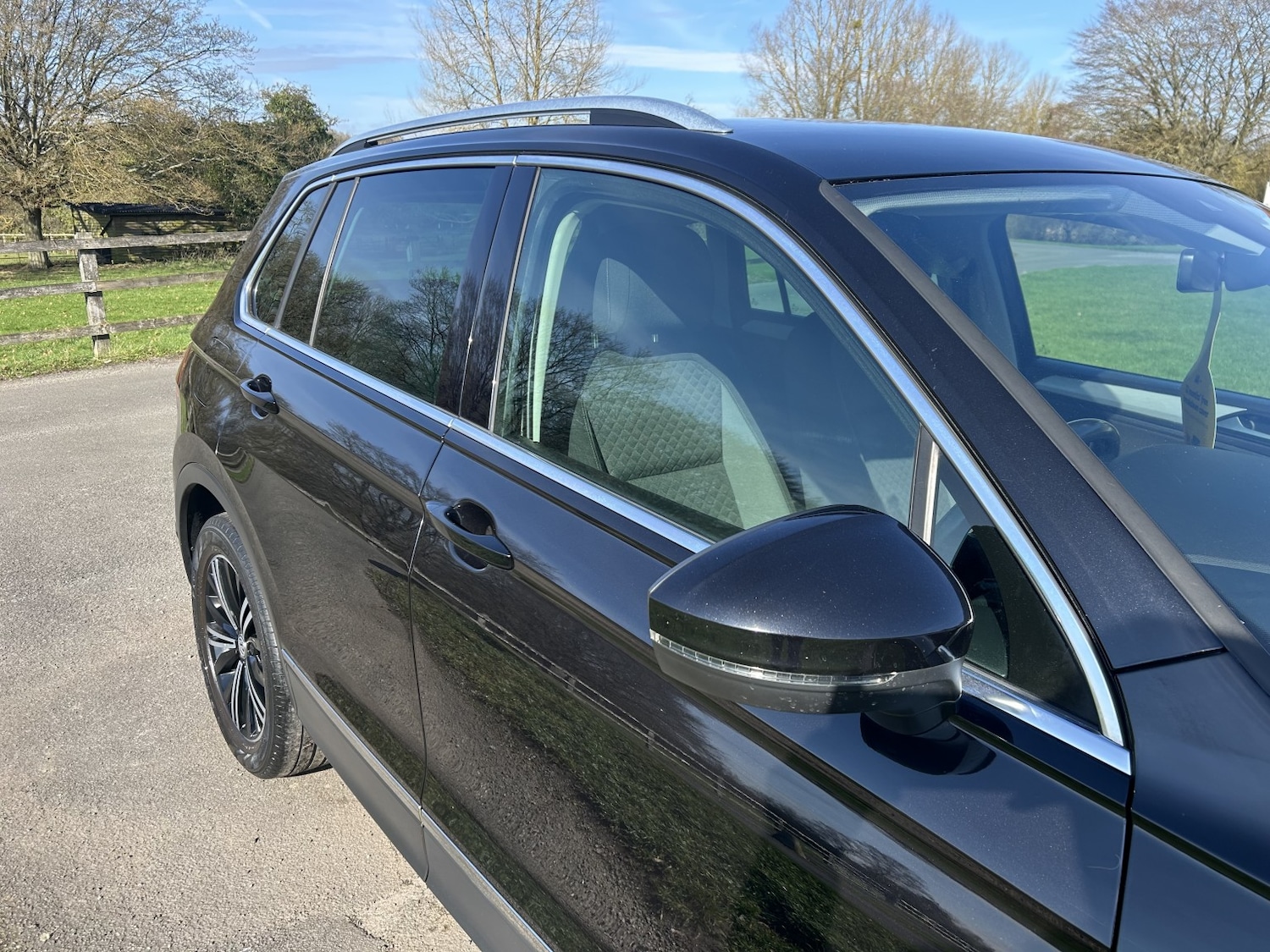 Used Volkswagen Tiguan 2018 for sale - 77735651: Photo 2