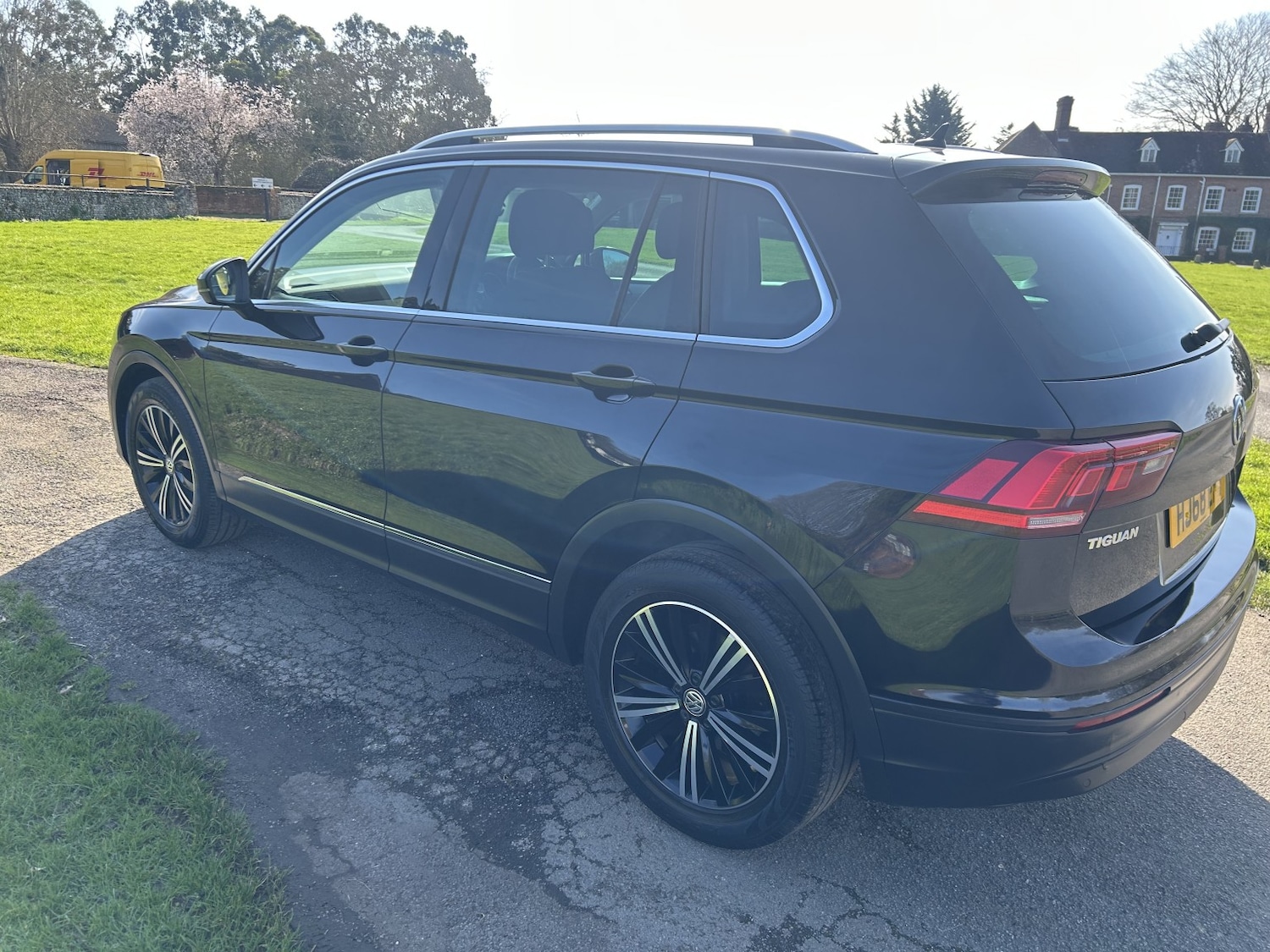 Used Volkswagen Tiguan 2018 for sale - 77735651: Photo 25