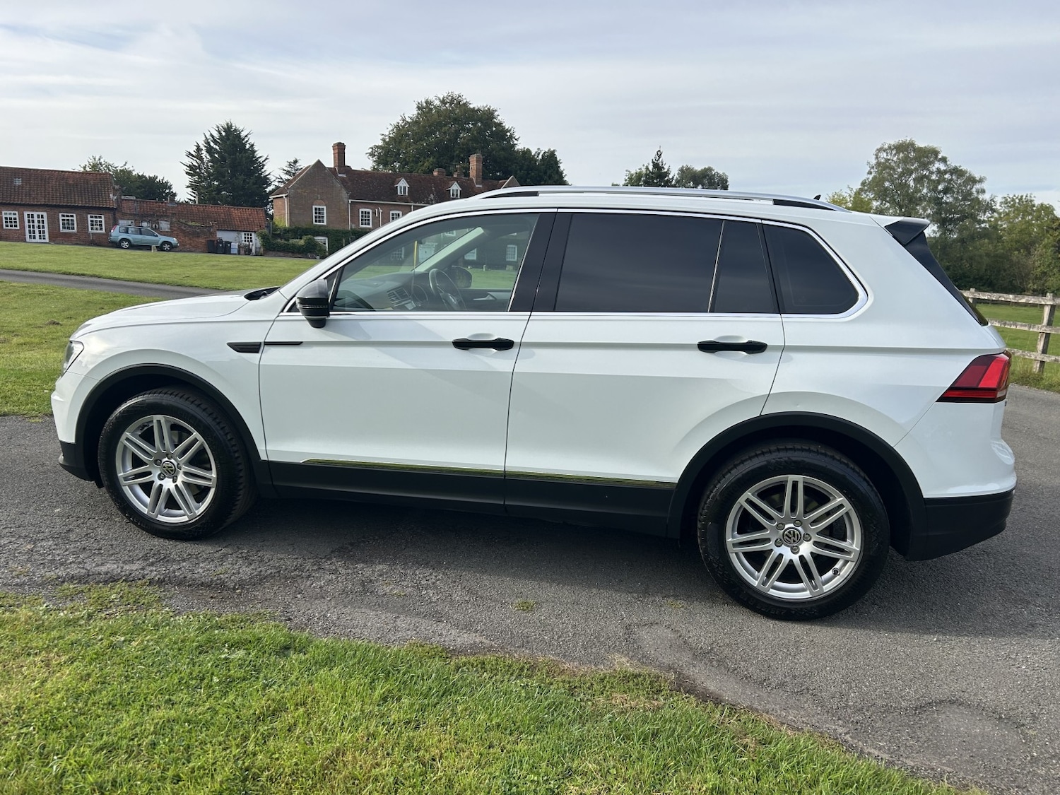Used Volkswagen Tiguan 2019 for sale - 77129676: Photo 28