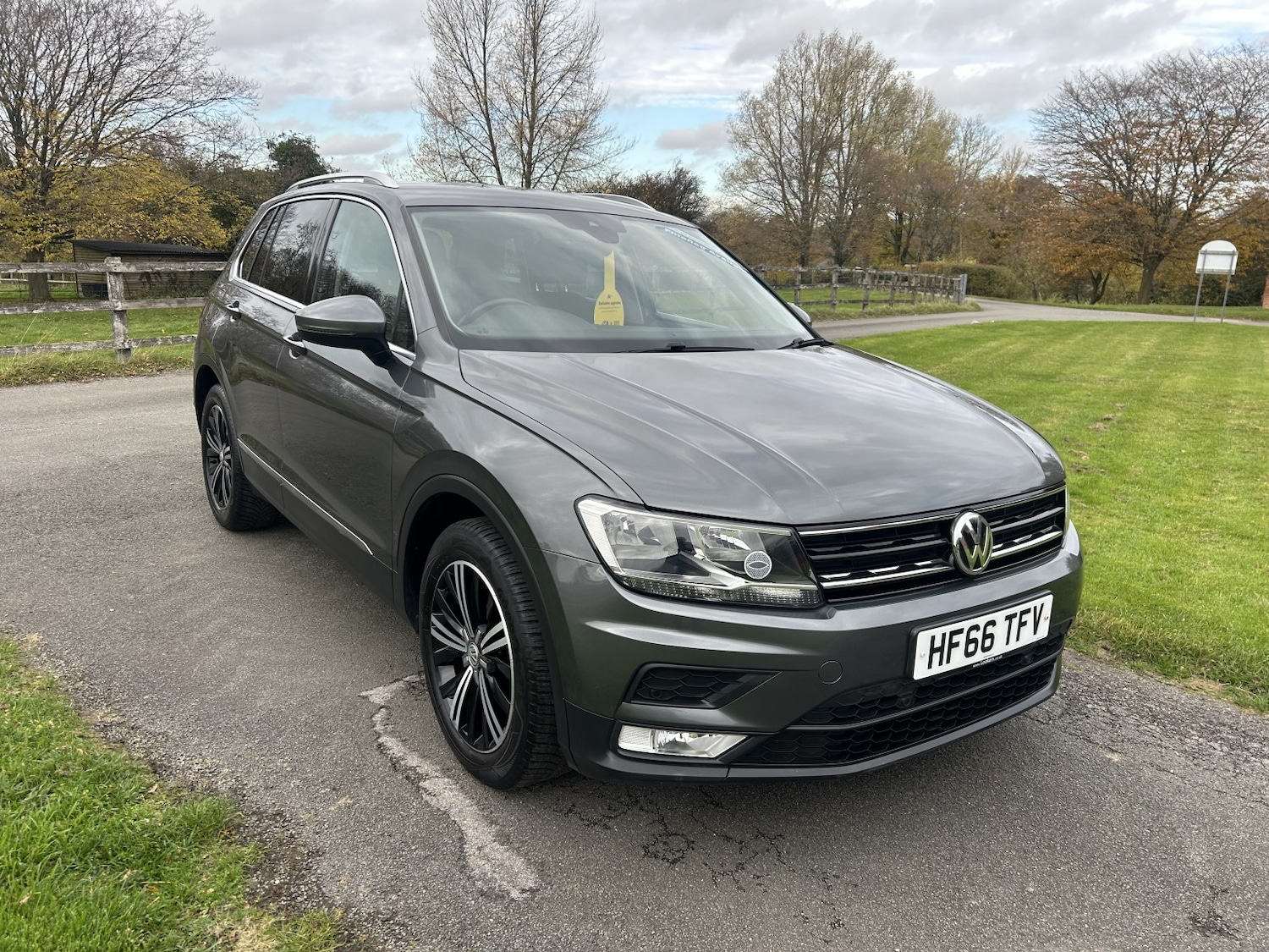 Used Volkswagen Tiguan 2016 for sale - 76662796: Photo 1