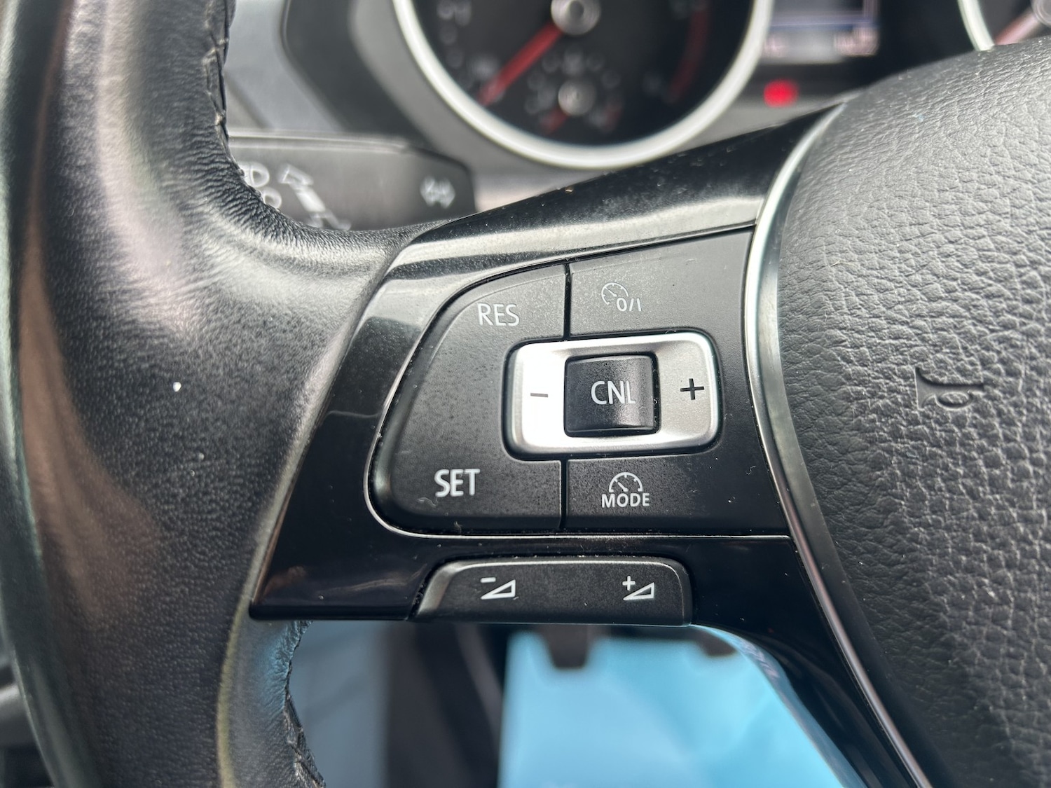 Used Volkswagen Tiguan 2016 for sale - 76662796: Photo 14