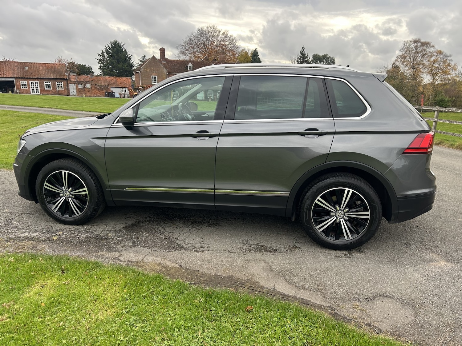 Used Volkswagen Tiguan 2016 for sale - 76662796: Photo 26