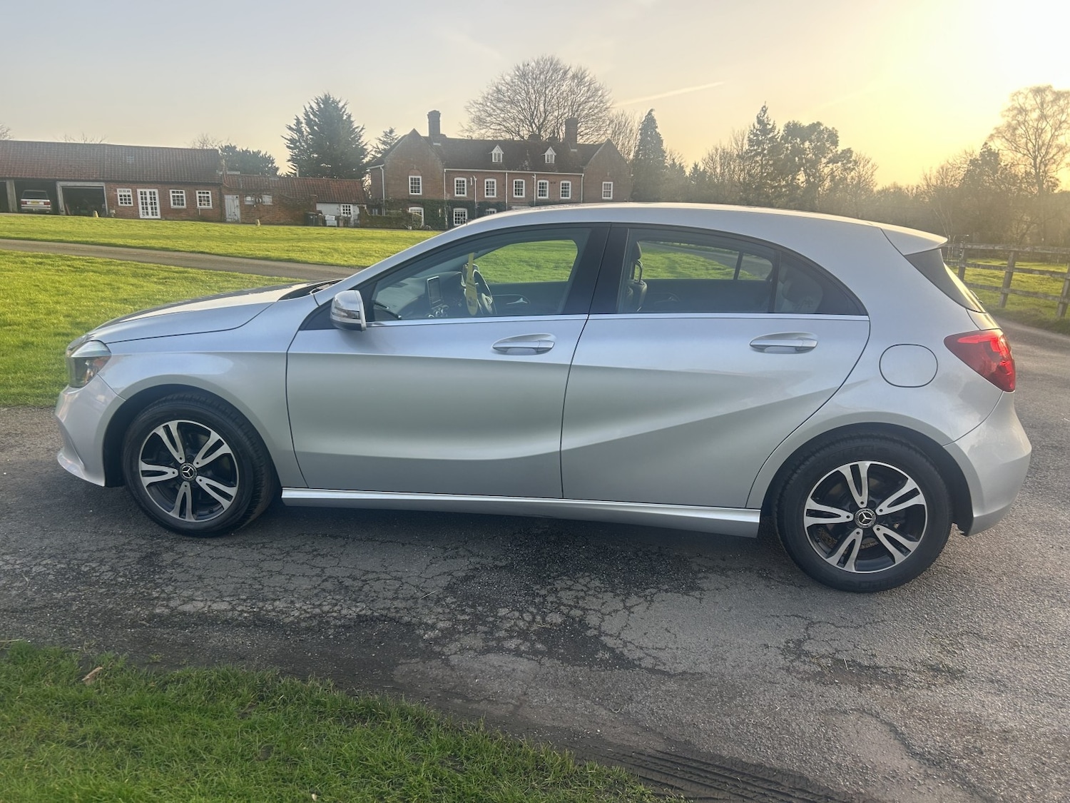 Used Mercedes-Benz A-Class 2017 for sale - 77675643: Photo 25