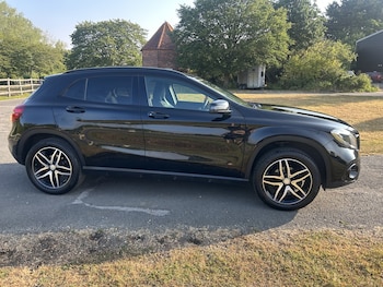 Used Mercedes-Benz GLA 2020 for sale - 79255081: Photo