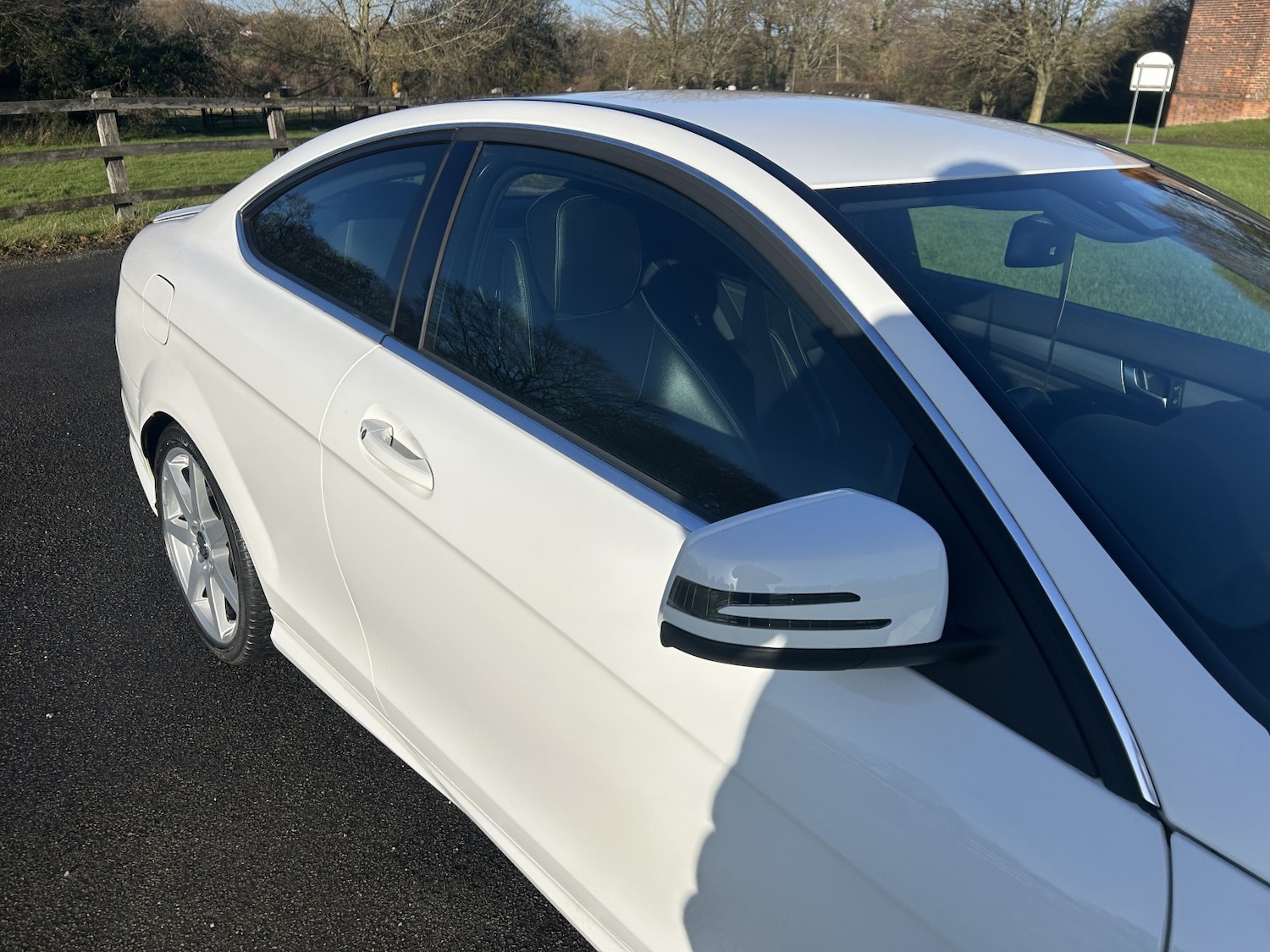 Used Mercedes-Benz C Class 2015 for sale - 76785095: Photo 2