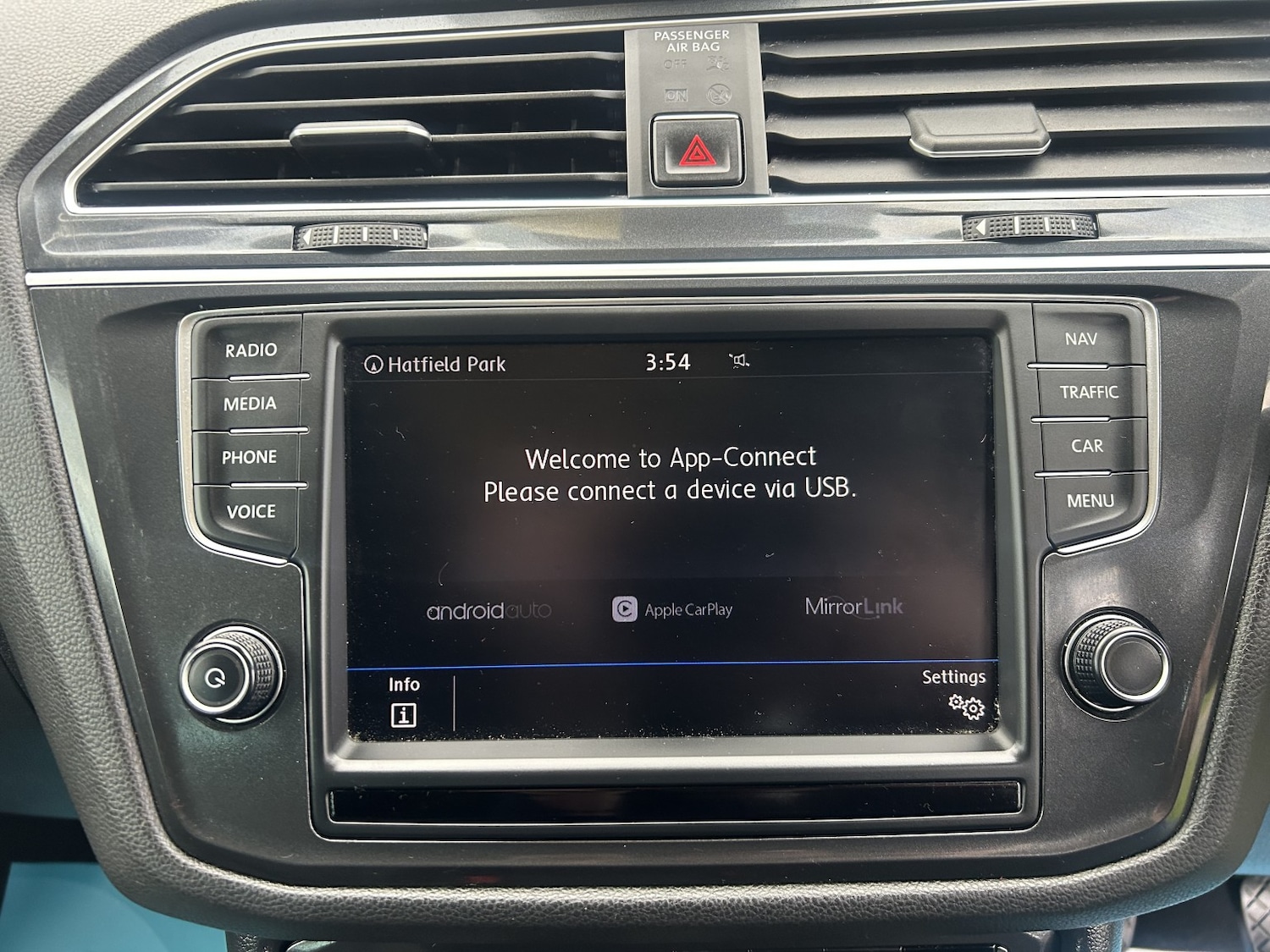 Used Volkswagen Tiguan 2016 for sale - 77694168: Photo 11