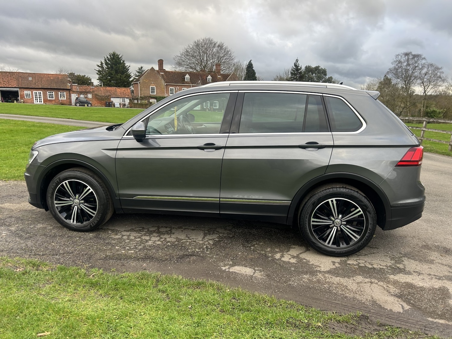 Used Volkswagen Tiguan 2016 for sale - 77694168: Photo 27