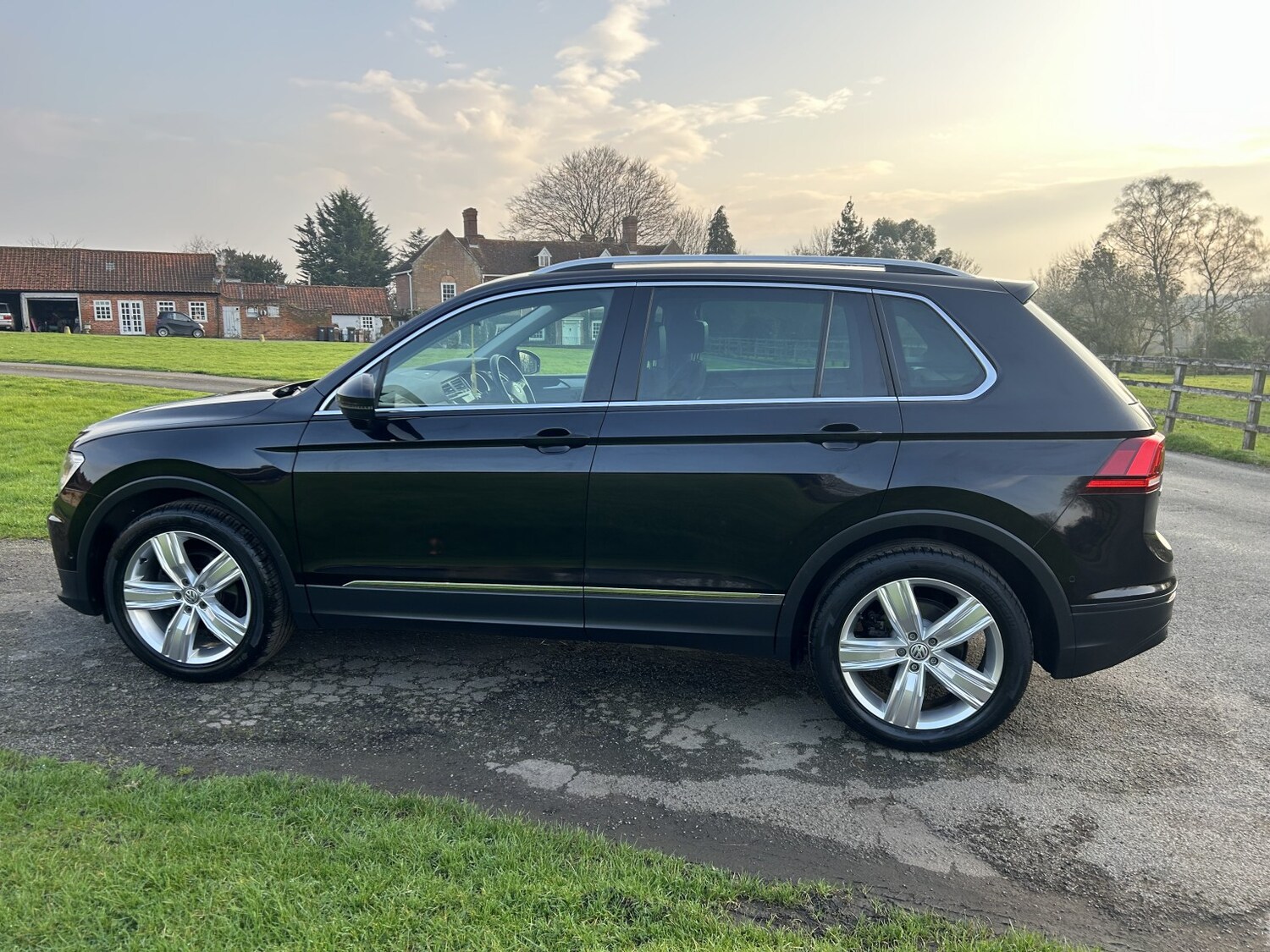 Used Volkswagen Tiguan 2020 for sale - 77813138: Photo 25