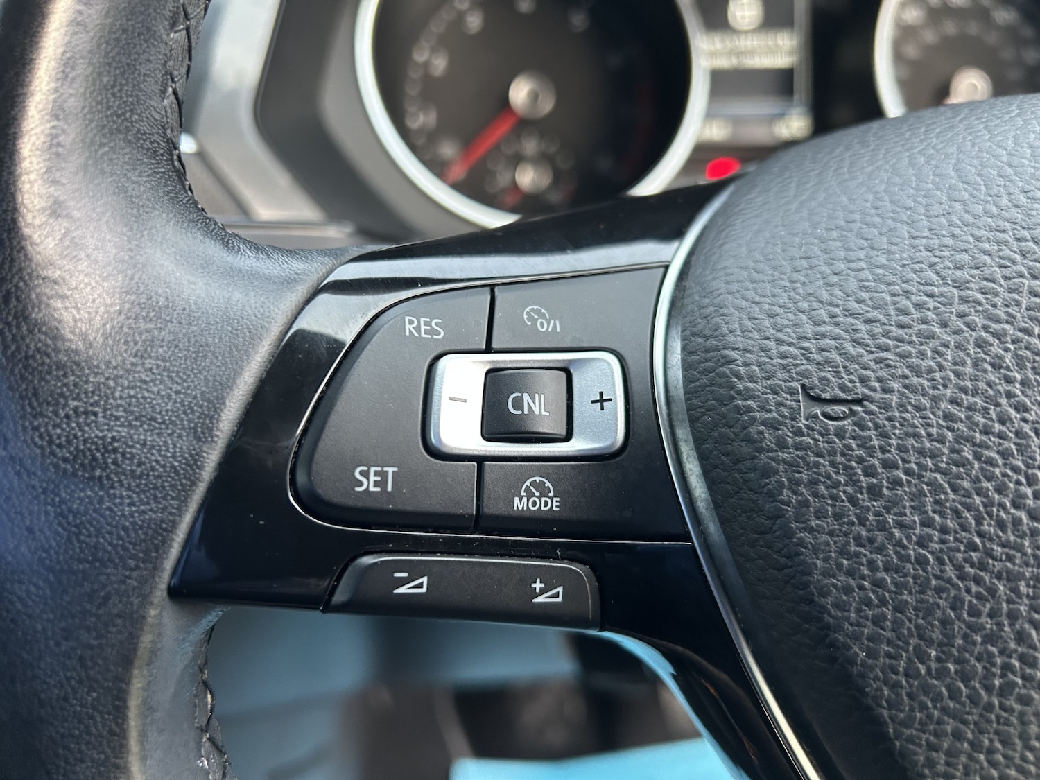 Used Volkswagen Tiguan 2017 for sale - 77915692: Photo 13