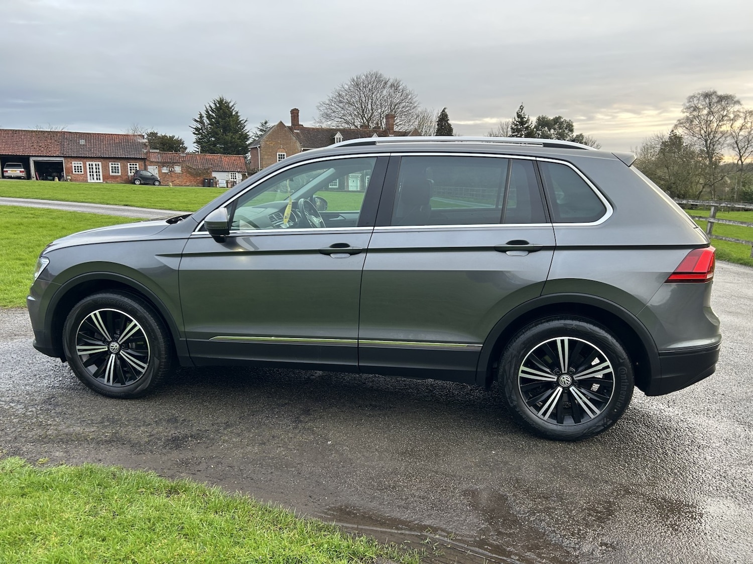 Used Volkswagen Tiguan 2017 for sale - 77915692: Photo 26