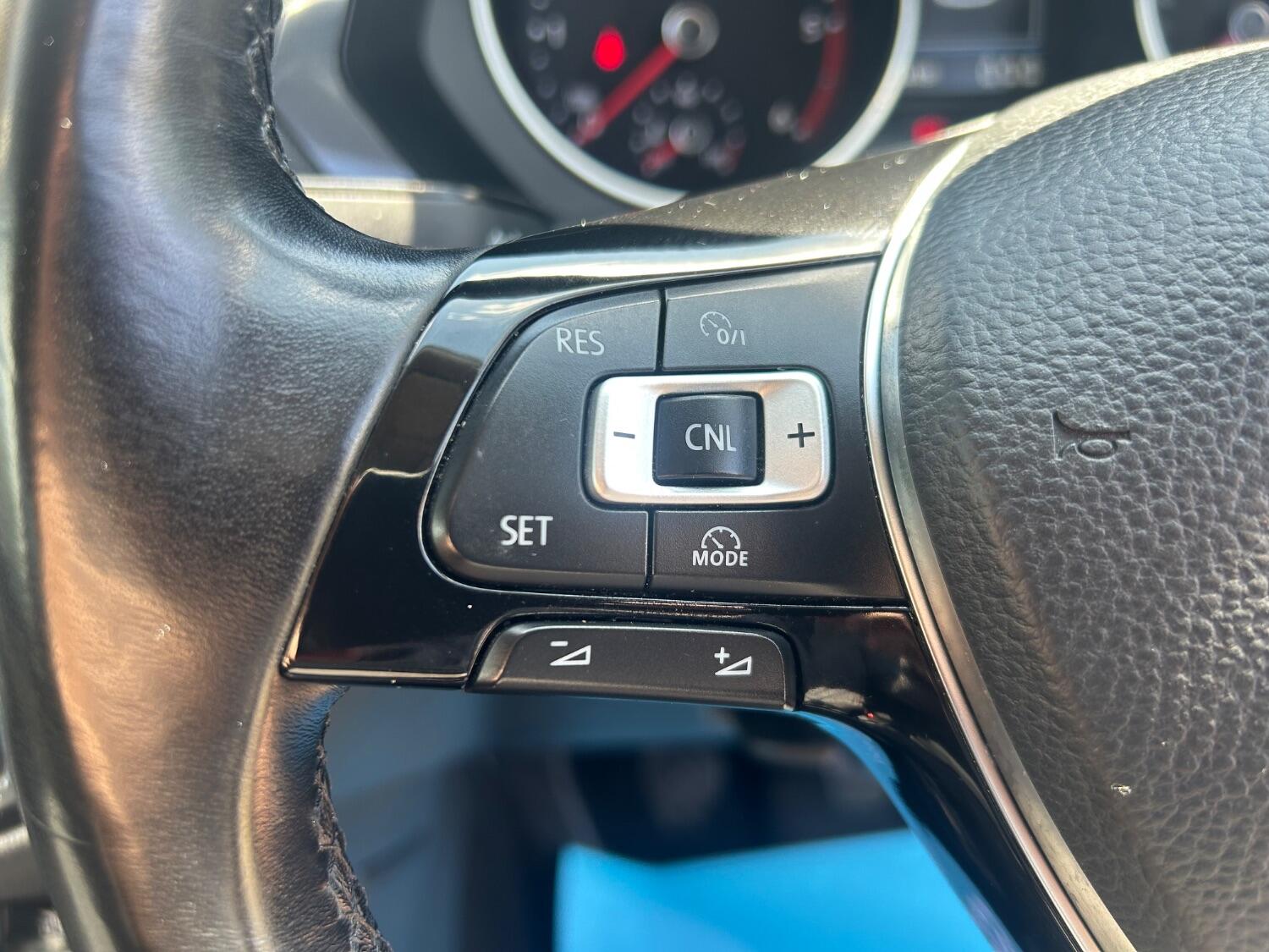 Used Volkswagen Tiguan 2017 for sale - 76662714: Photo 14