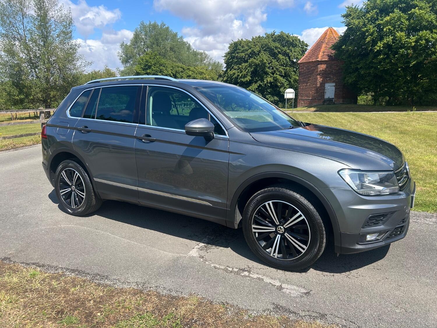 Used Volkswagen Tiguan 2017 for sale - 76662714: Photo 3