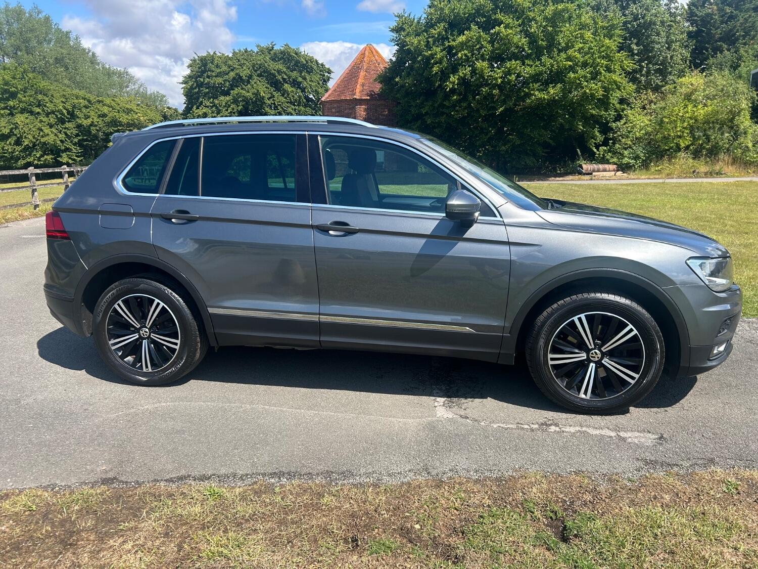 Used Volkswagen Tiguan 2017 for sale - 76662714: Photo 4