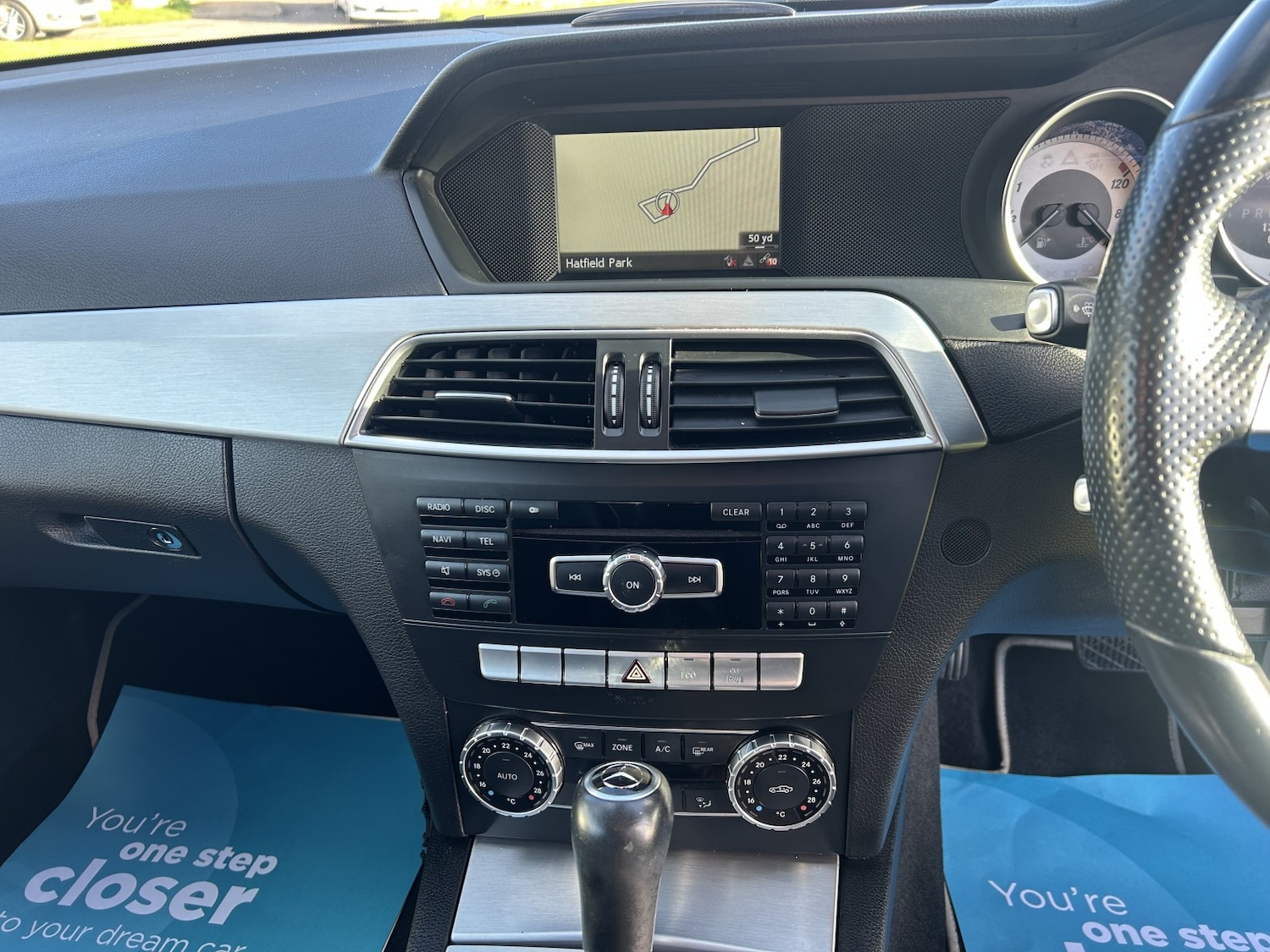 Used Mercedes-Benz C Class 2015 for sale - 76784983: Photo 8