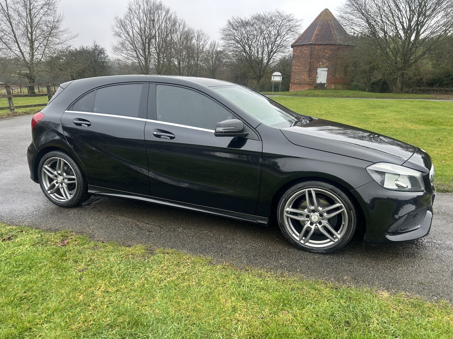 Used Mercedes-Benz A-Class 2017 for sale - 77385157: Photo 3