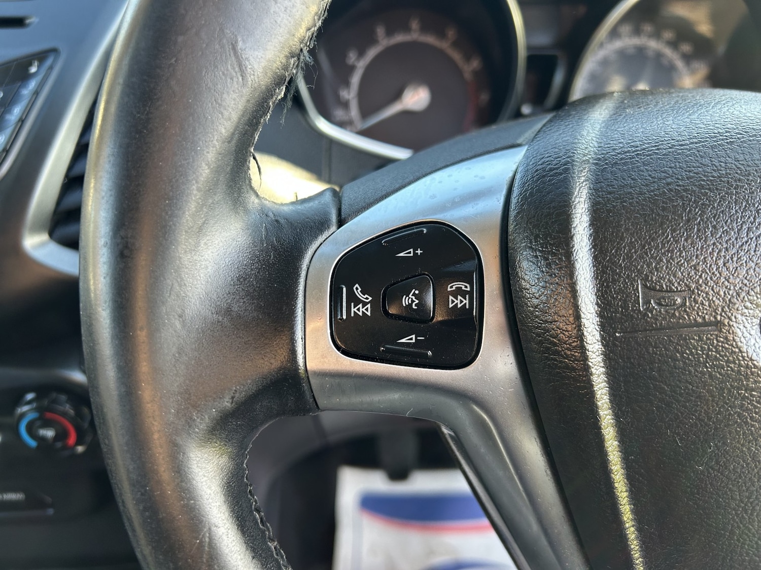 Used Ford Ecosport 2015 for sale - 76712584: Photo 10