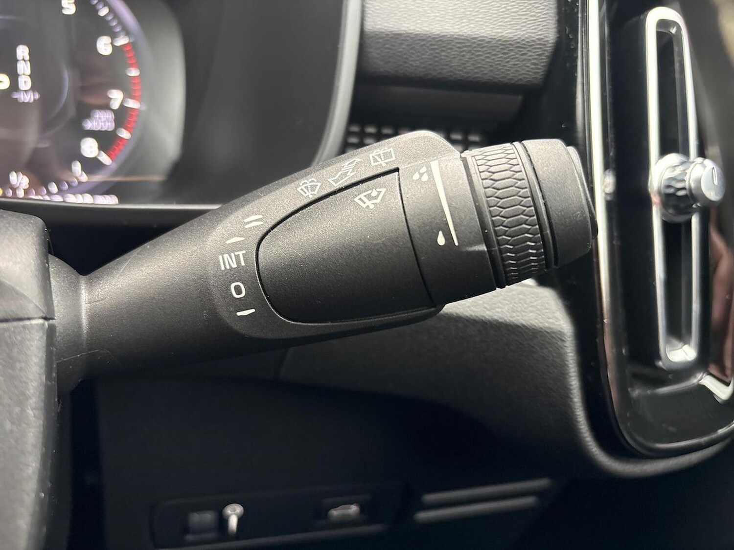 Used Volvo XC40 2020 for sale - 78211144: Photo 30