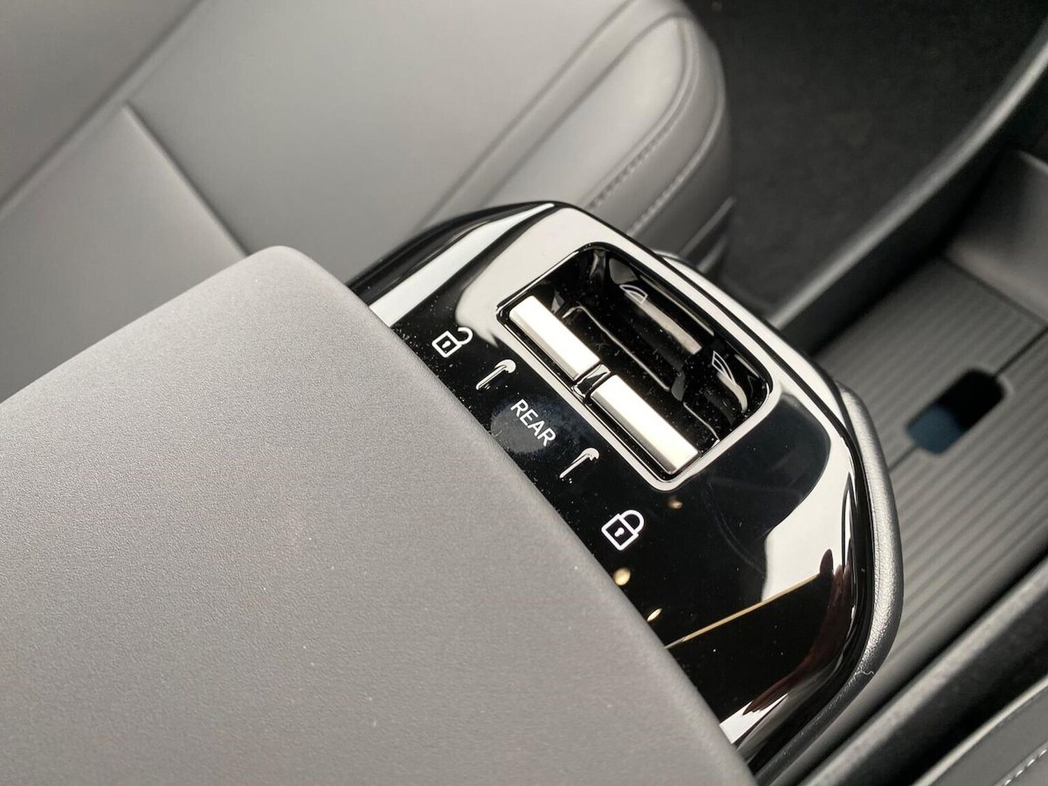 Used Volvo EX30 2025 for sale - 77487491: Photo 21