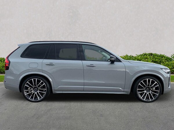 Used Volvo XC90 2025 for sale - 76057919: Photo 3