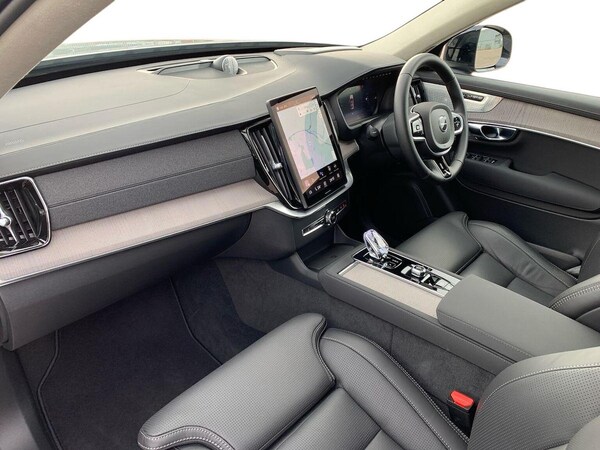 Used Volvo XC90 2025 for sale - 76057919: Photo 7