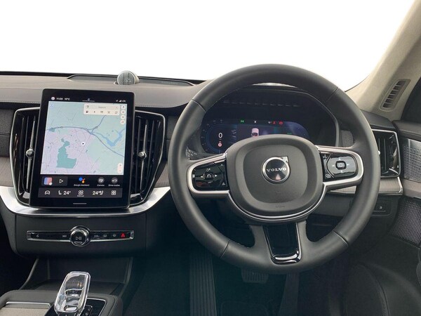 Used Volvo XC90 2025 for sale - 76057919: Photo 9