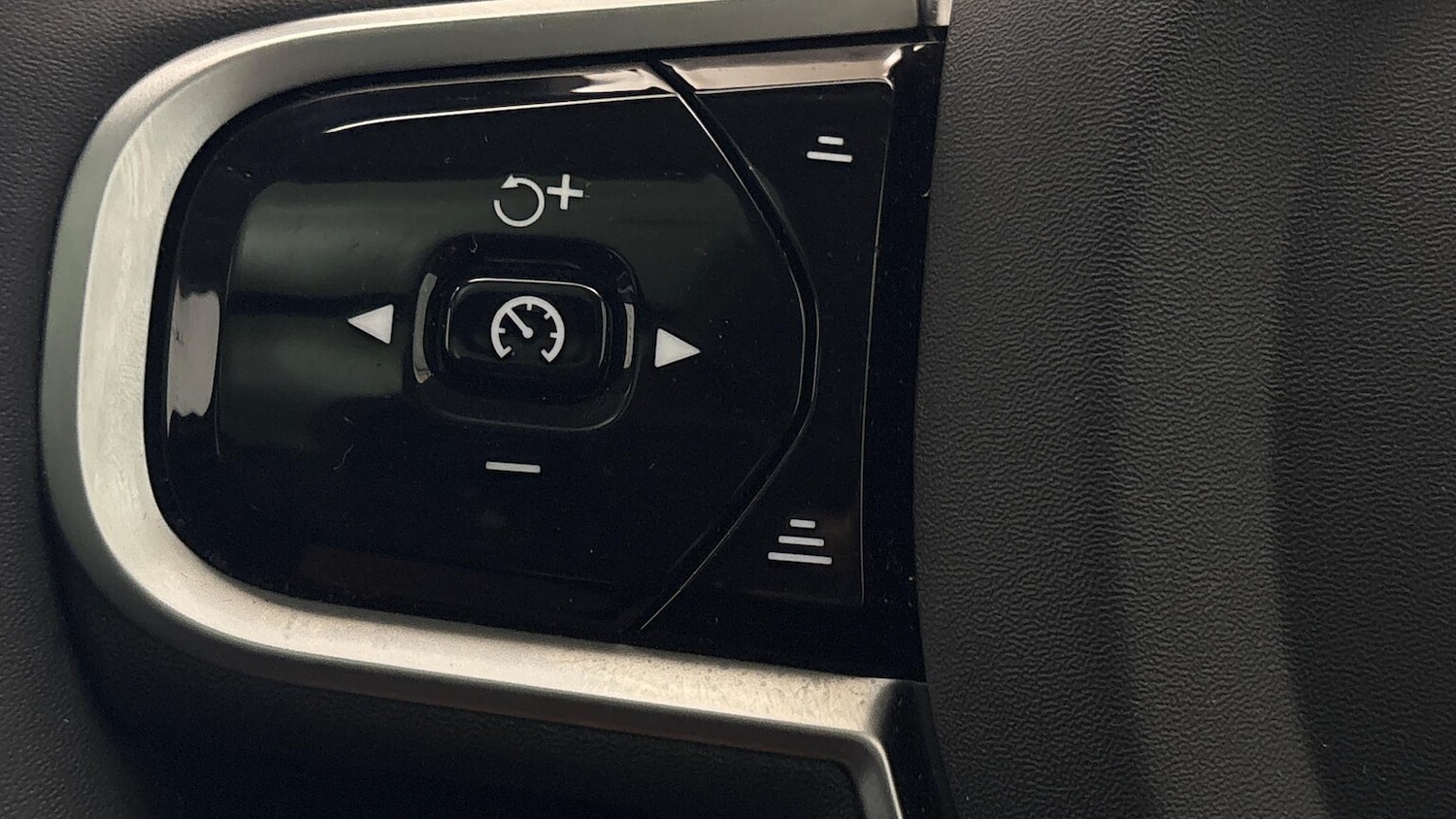 Used Volvo XC90 2025 for sale - 76422385: Photo 18