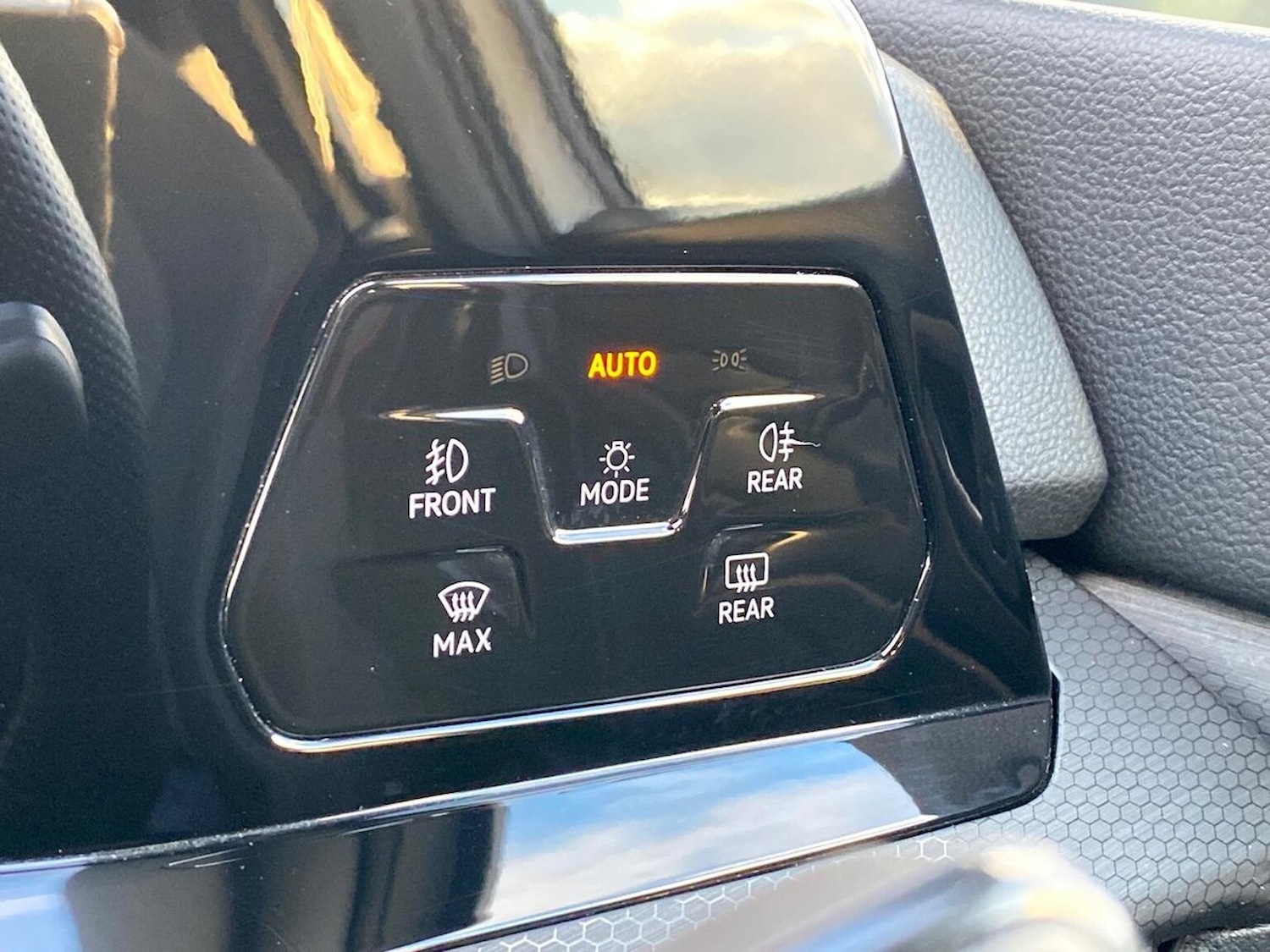 Used Volkswagen Golf 2020 for sale - 77487499: Photo 22