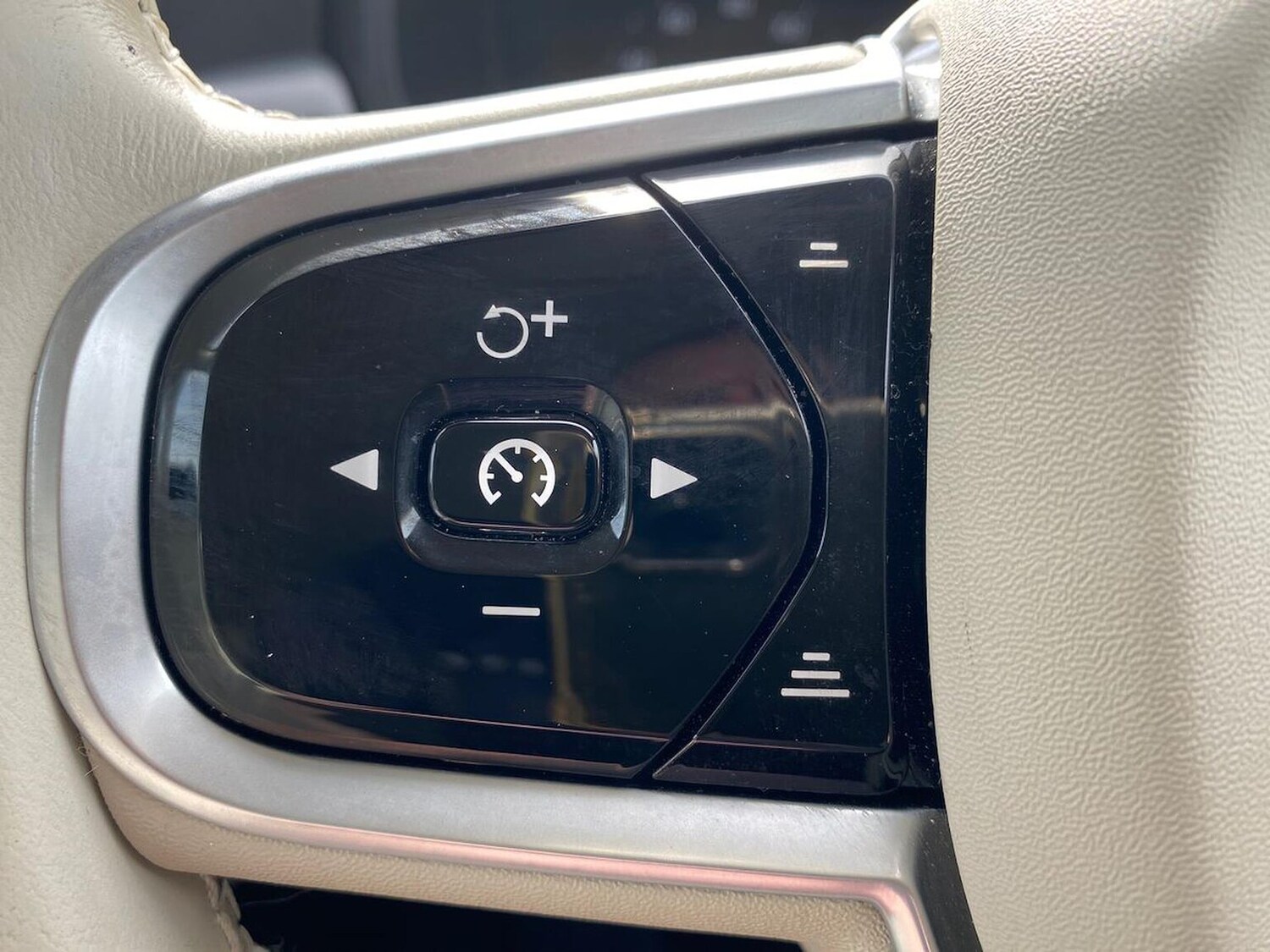 Used Volvo V90 2019 for sale - 78193862: Photo 29