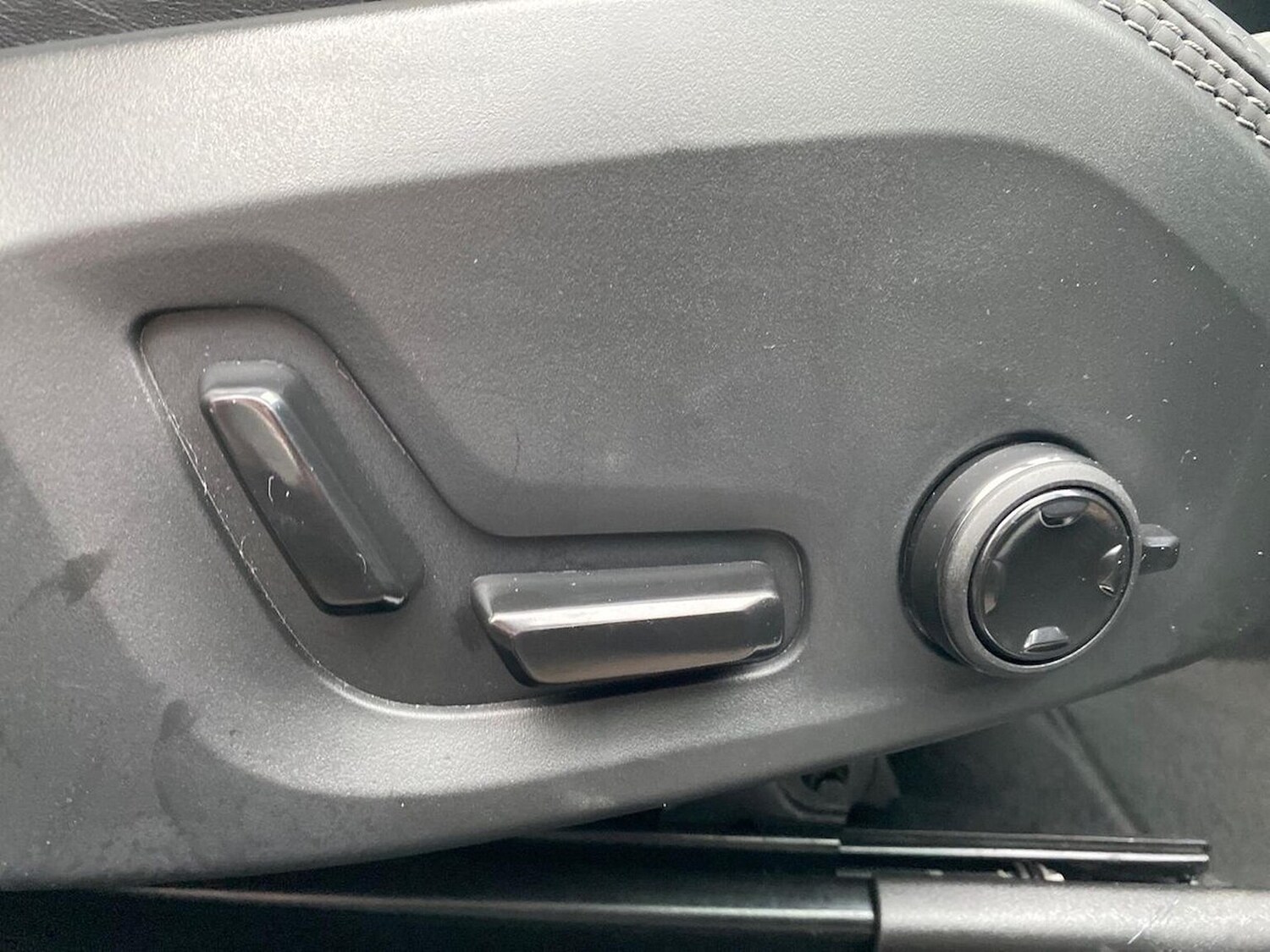 Used Volvo XC60 2024 for sale - 76236969: Photo 30