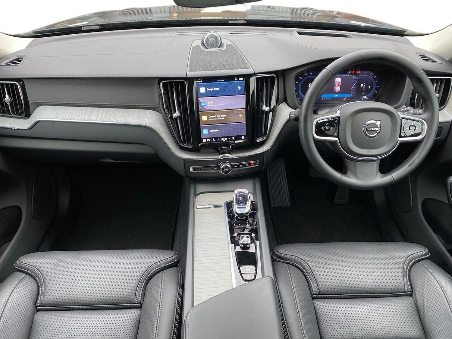 Used Volvo XC60 2024 for sale - 76236969: Photo 8