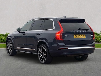 Used Volvo XC90 2023 for sale - 76236967: Photo 2