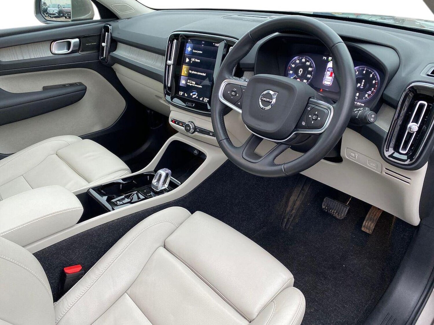 Used Volvo XC40 2020 for sale - 77789500: Photo 15