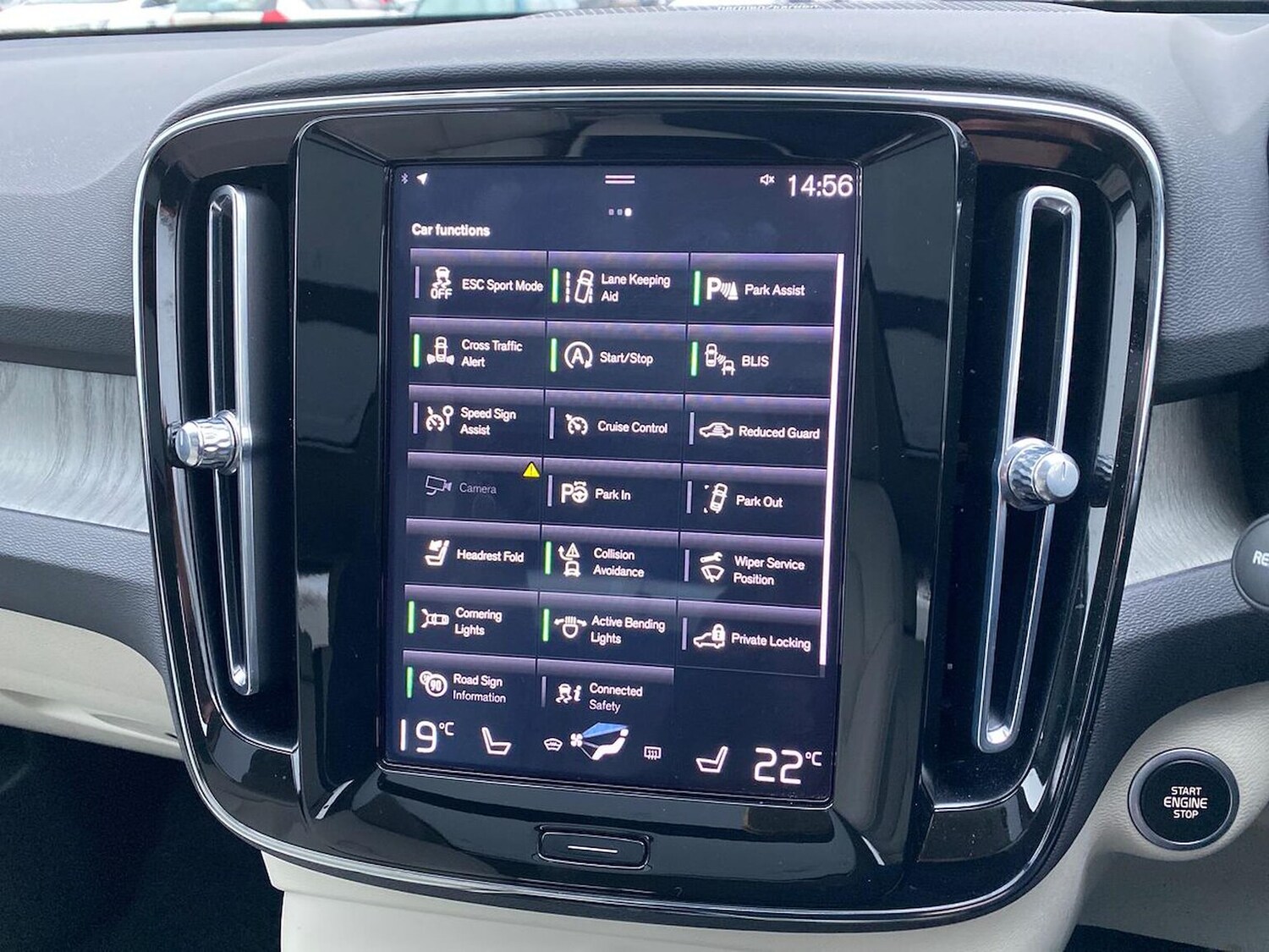 Used Volvo XC40 2020 for sale - 77789500: Photo 25