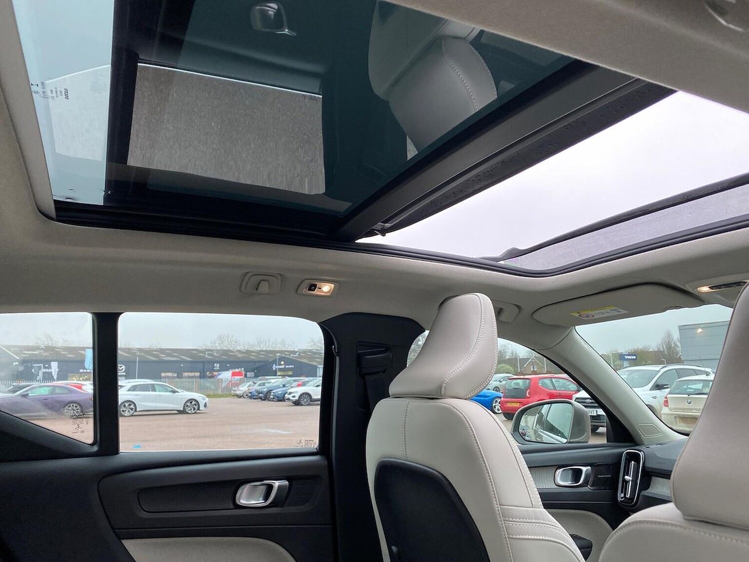 Used Volvo XC40 2020 for sale - 77789500: Photo 32