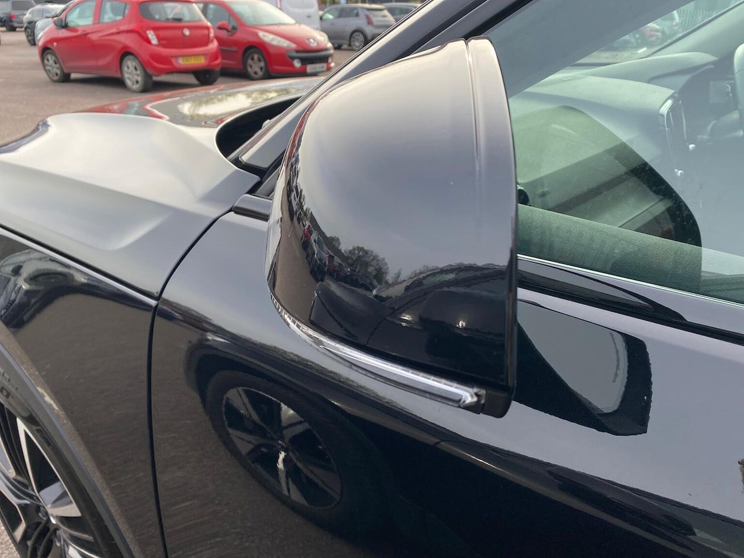 Used Volvo XC40 2024 for sale - 78193982: Photo 40