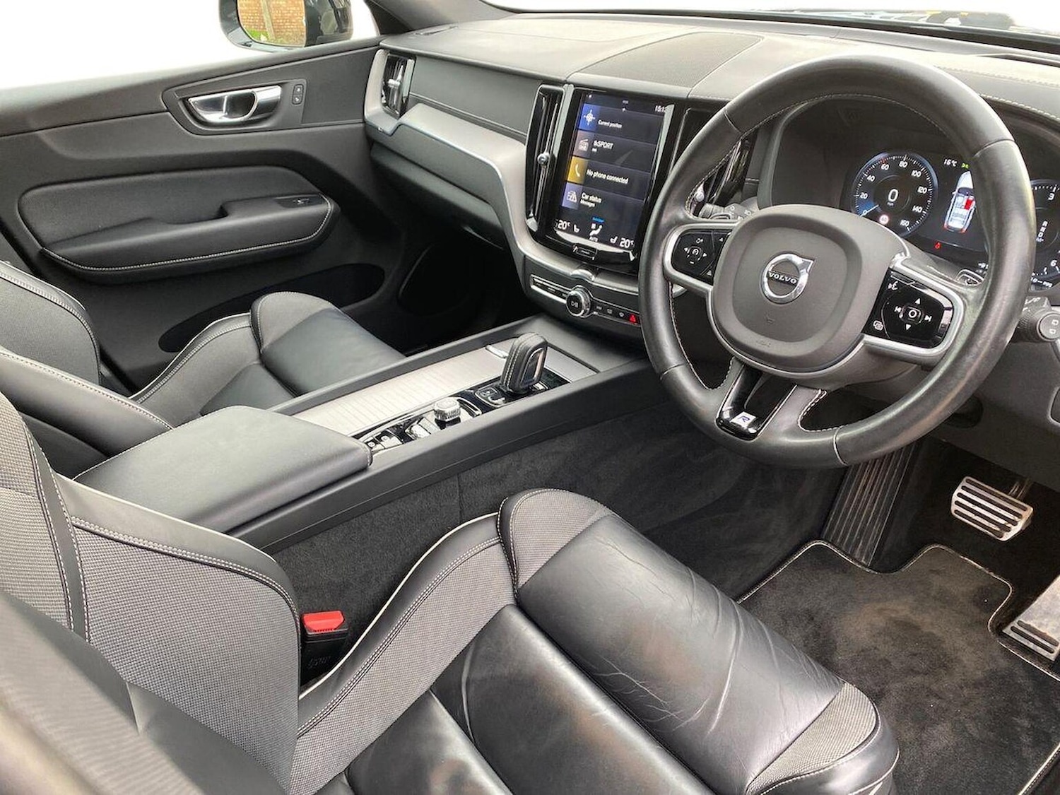 Used Volvo XC60 2019 for sale - 76497357: Photo 15