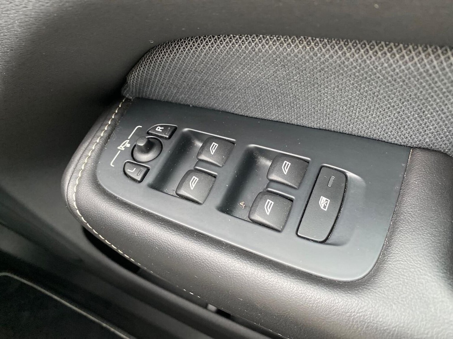 Used Volvo XC60 2019 for sale - 76497357: Photo 21