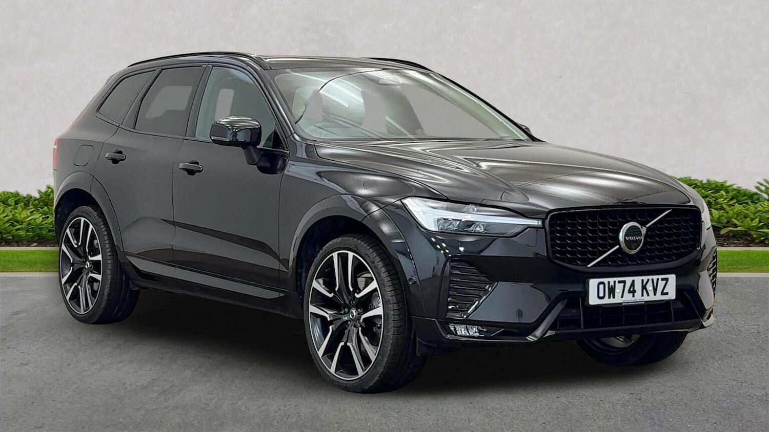 Used Volvo XC60 2025 for sale - 76699403: Photo 2