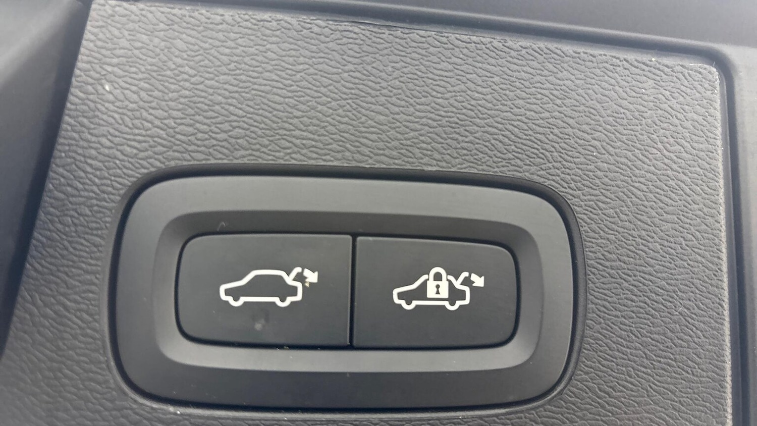 Used Volvo XC60 2025 for sale - 76699403: Photo 27