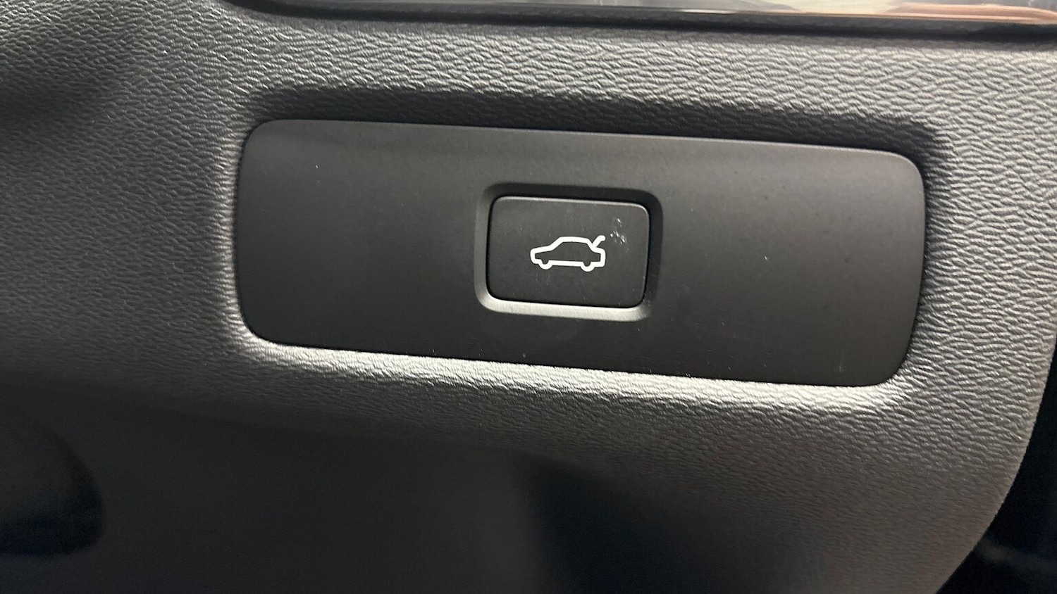 Used Volvo XC60 2025 for sale - 76699403: Photo 28