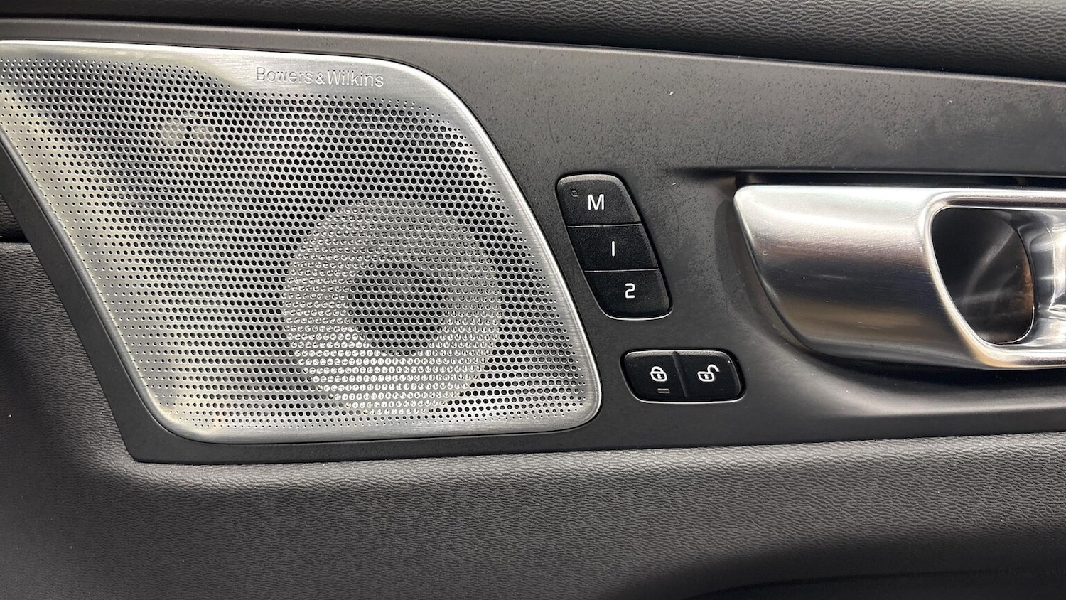 Used Volvo XC60 2025 for sale - 76699403: Photo 31