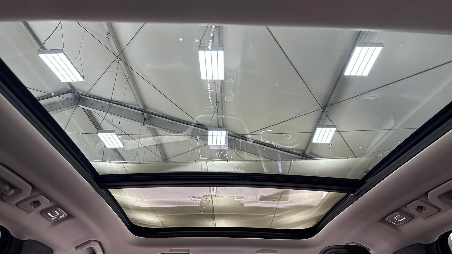 Used Volvo XC60 2025 for sale - 76699403: Photo 32