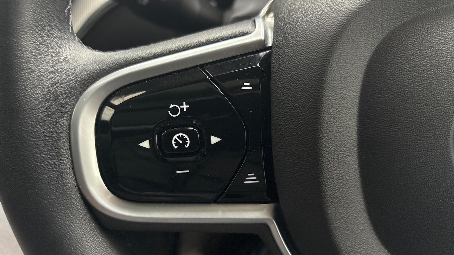 Used Volvo XC60 2022 for sale - 76969031: Photo 27