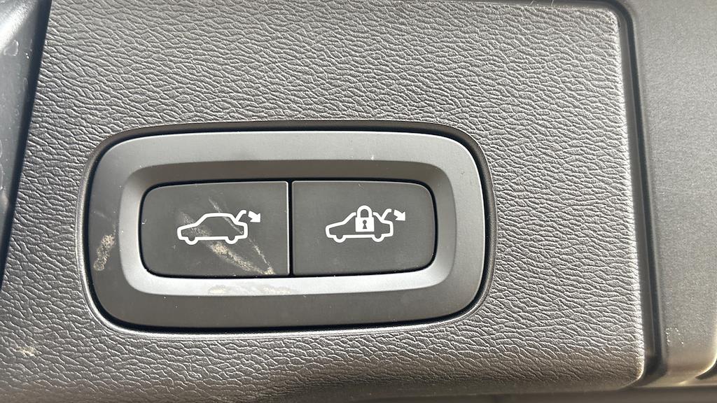 Used Volvo XC60 2022 for sale - 76969031: Photo 36