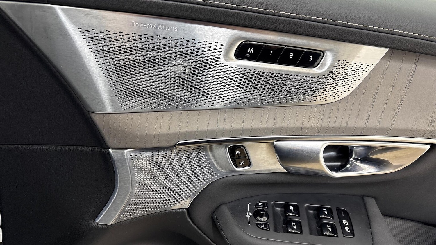 Used Volvo XC90 2025 for sale - 76941820: Photo 31